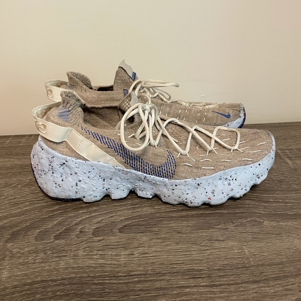 Nike space hippies